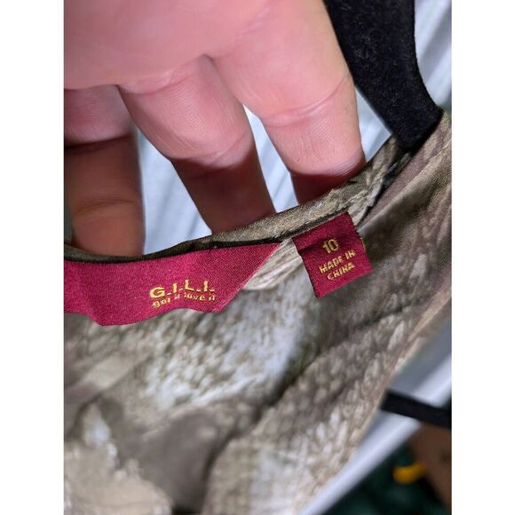 G.I.L.I. NWOT Sleeveless Snake Printed Top Blouse Asymmetric Hem Cognac Women's - Picture 4 of 7